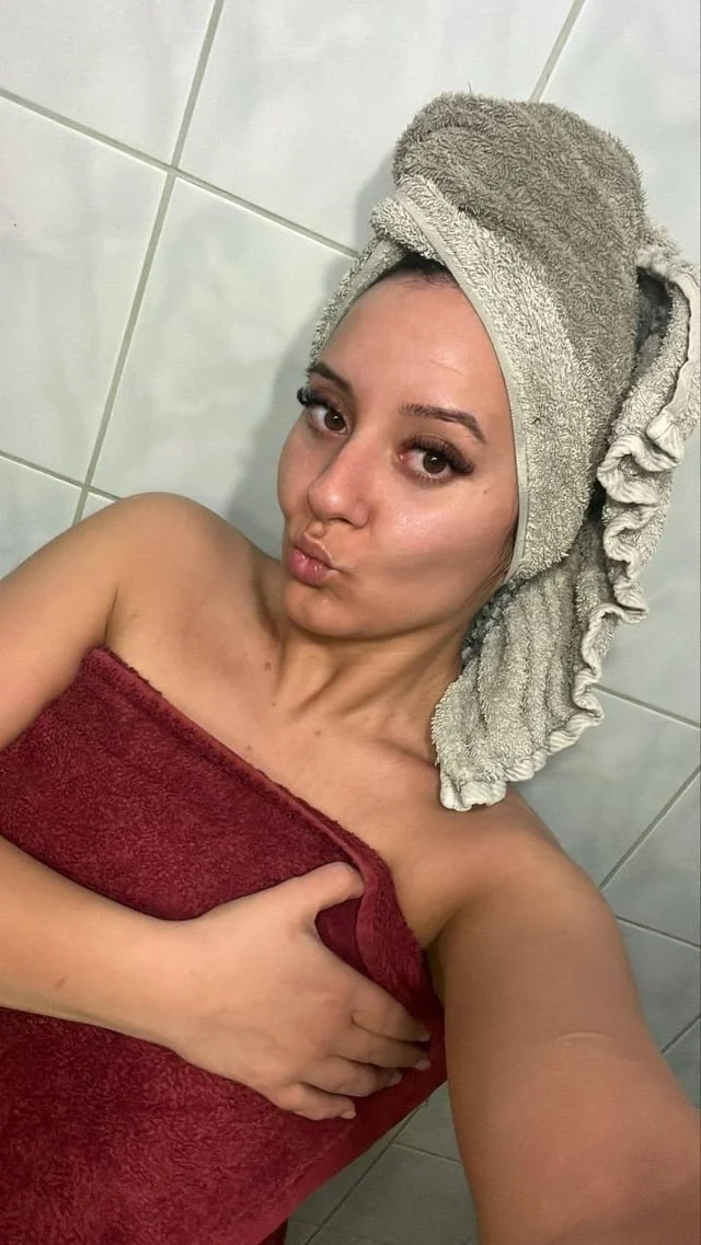 Sexy Latina girlfriend image 7