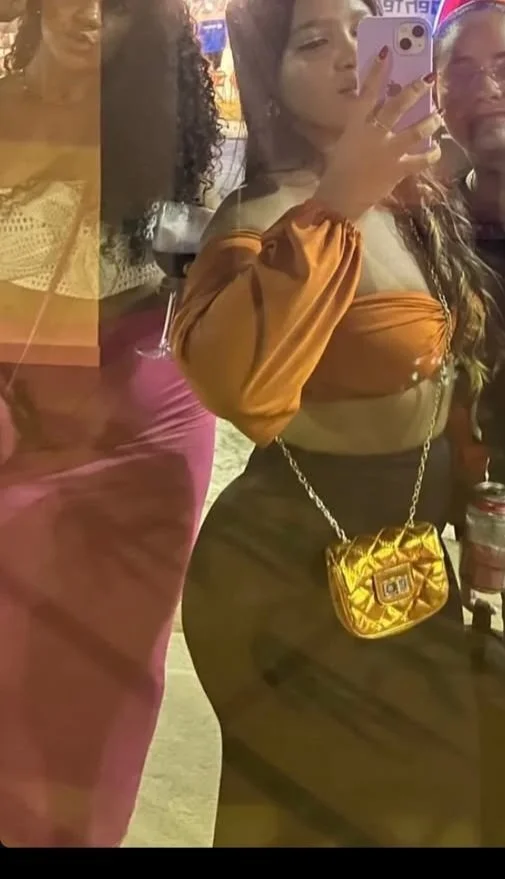 A olhada dessa puta bate na alma, depósito de leite do corno part 1 image 2