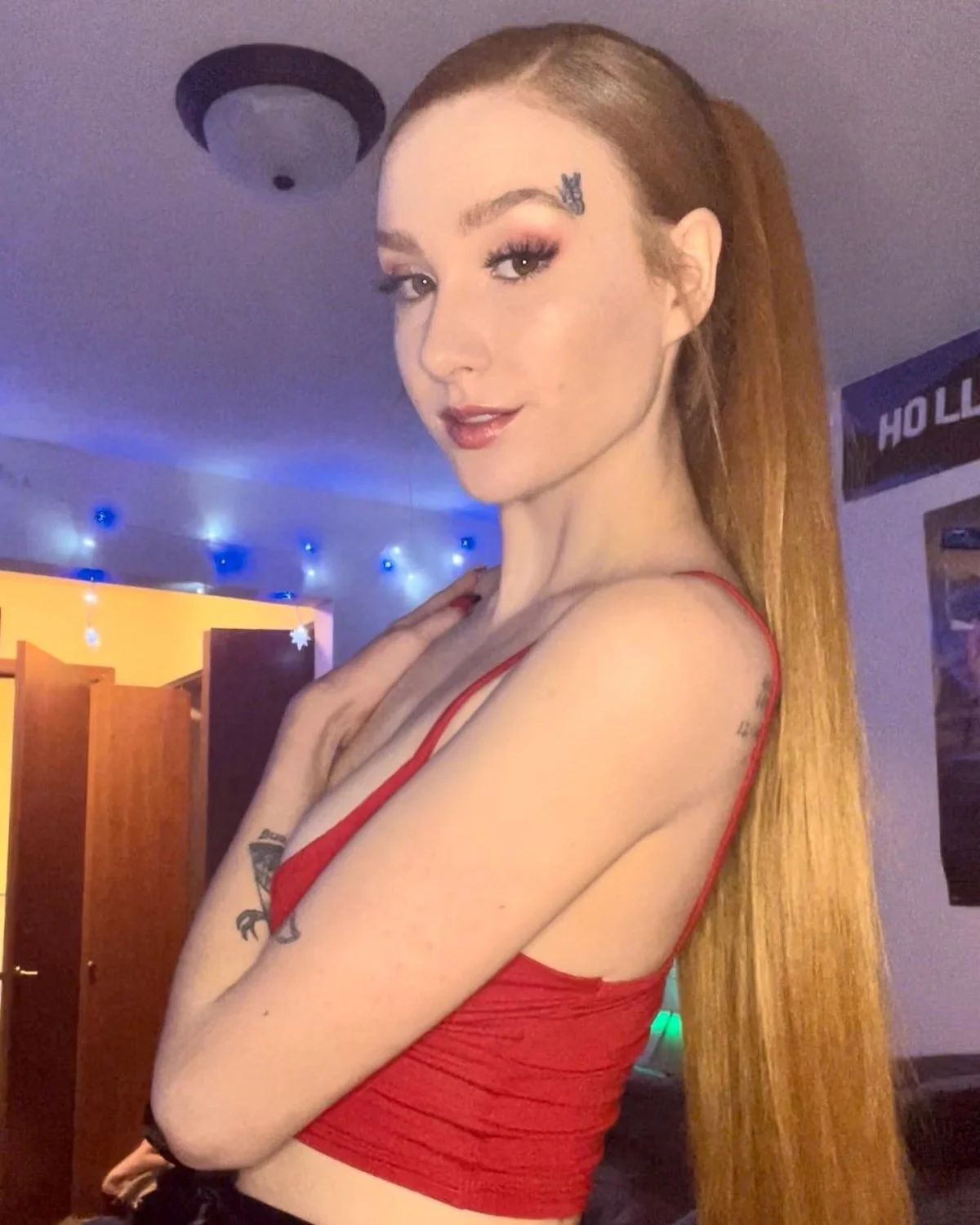 Submitted Redhead Webslut Cheyenne image 16