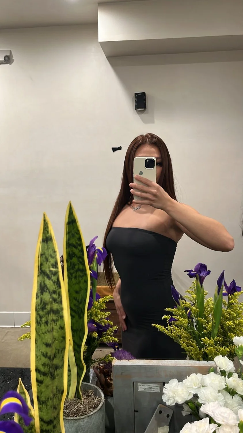 Pilates coach Latina baddie shaking ass for BBC image 4