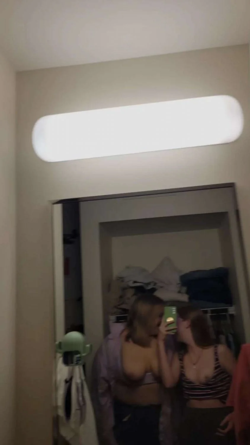 Averi-20-whore image 2