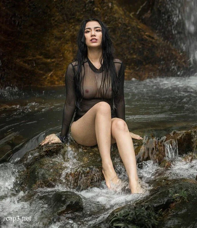 linhmiu1710 Onlyfans Vũ Mỹ Linh (Linh Miu) image 17