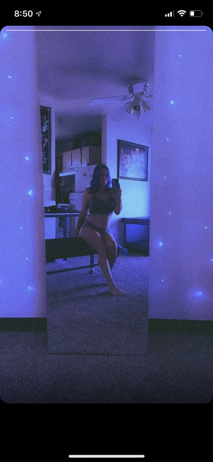 Shared slut Kylee she’s a mom now image 16