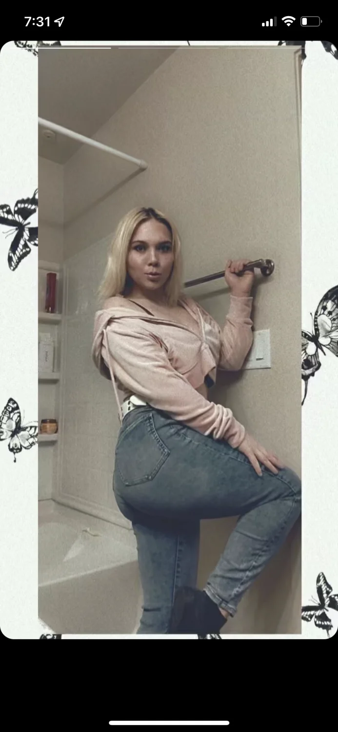 Shared slut Kylee she’s a mom now image 25