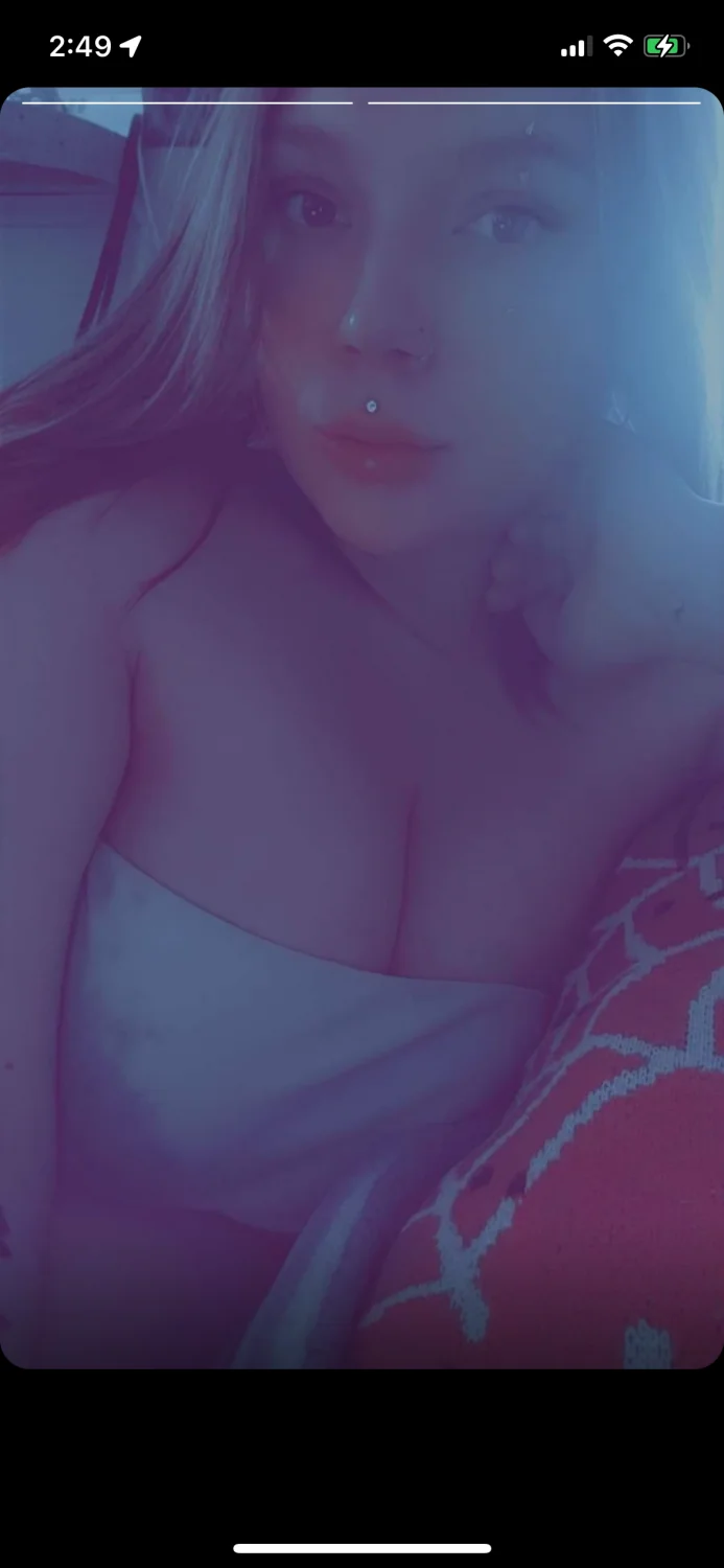 Shared slut Kylee she’s a mom now image 4