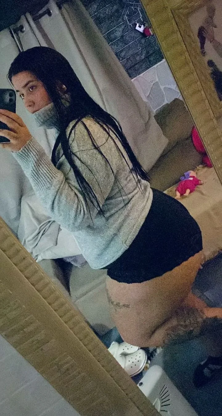 Gordita sexy parece muy putita🤤😋 image 6