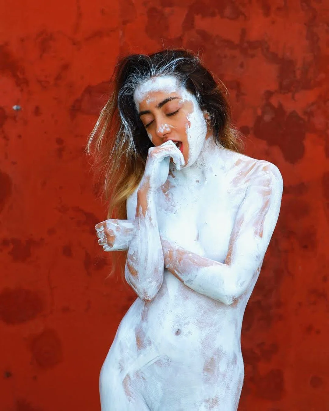 bella rai russich girl art painter image 2