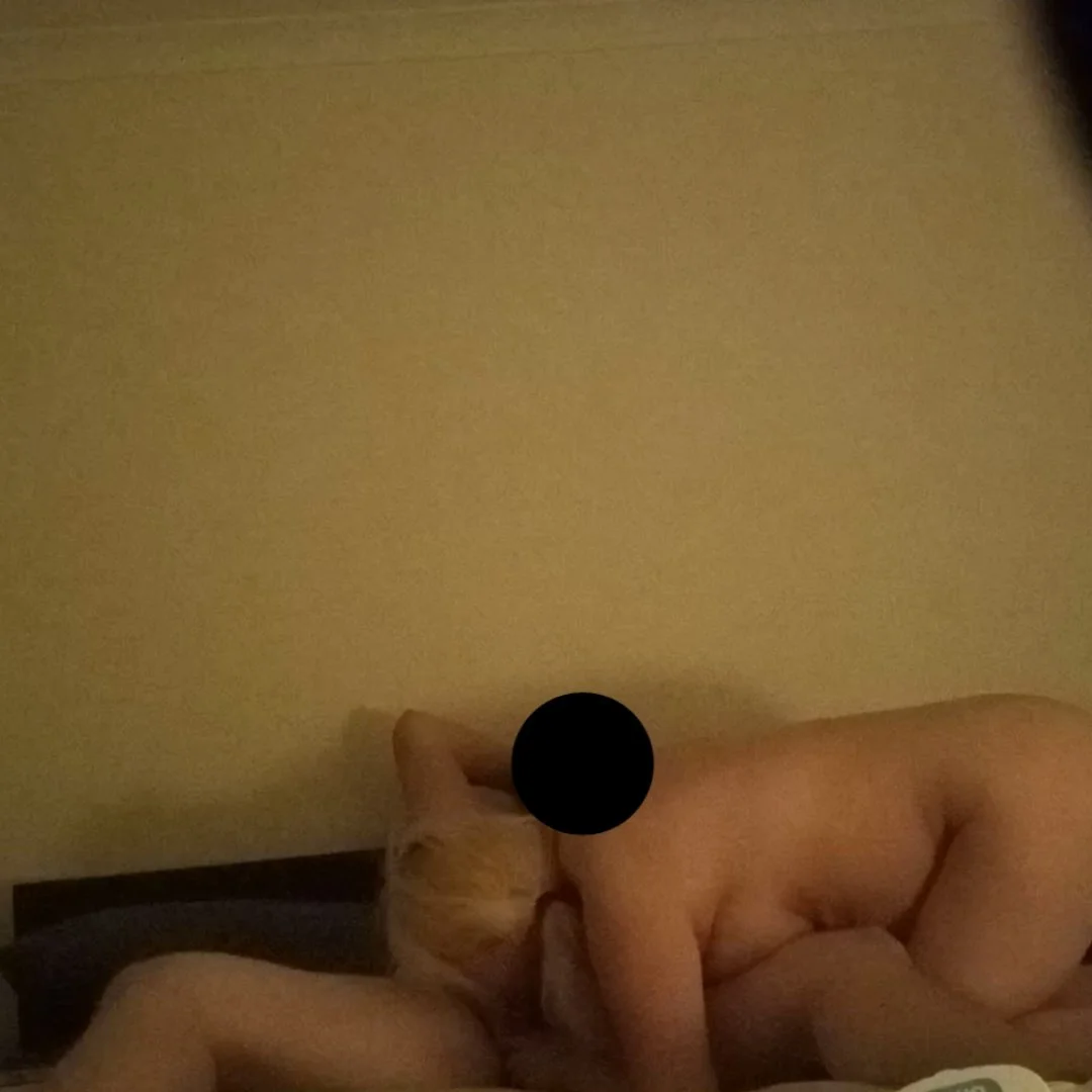 Wife fucks buddy to pay for hubby gambling debt main image
