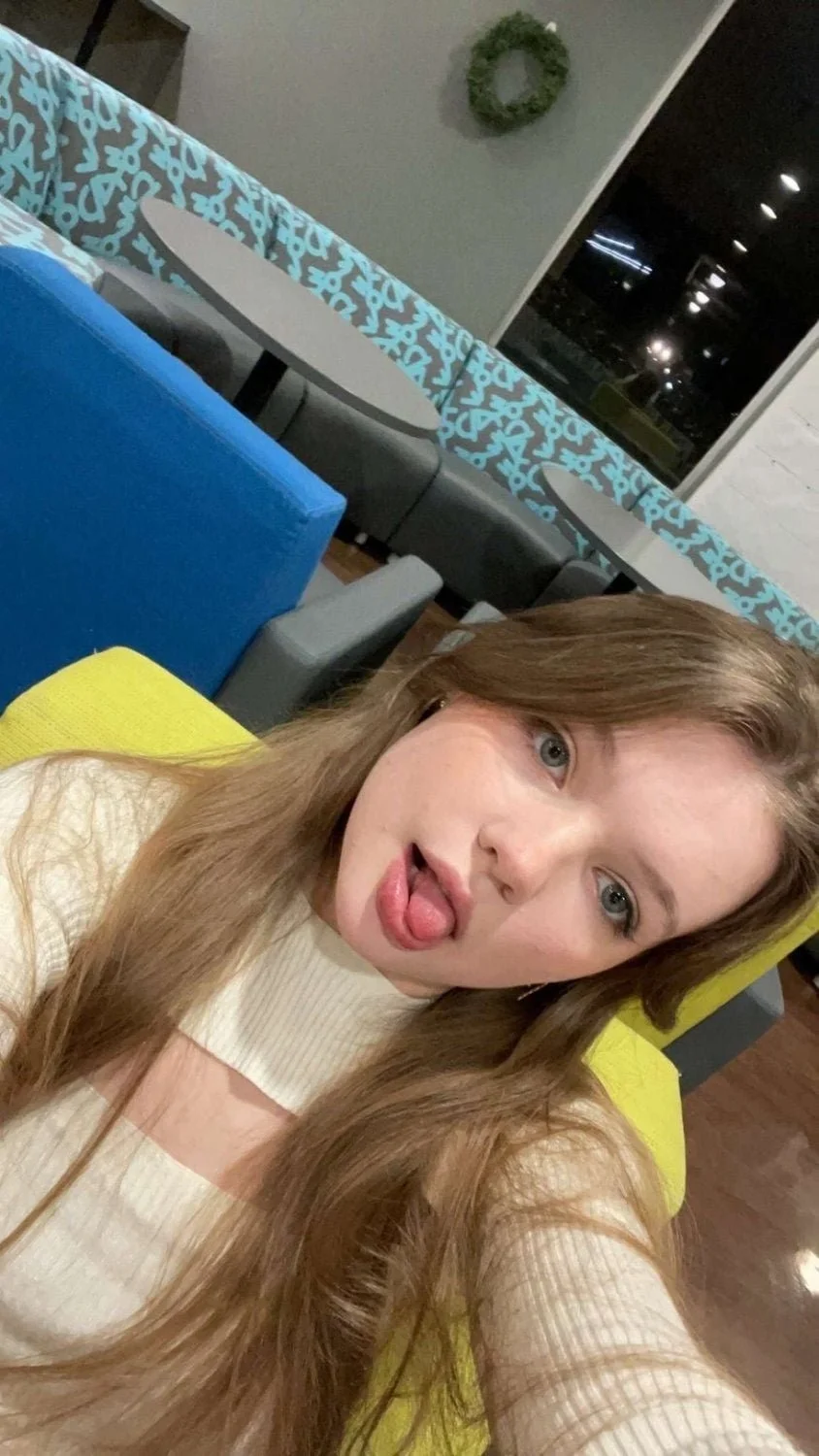 whore image 21