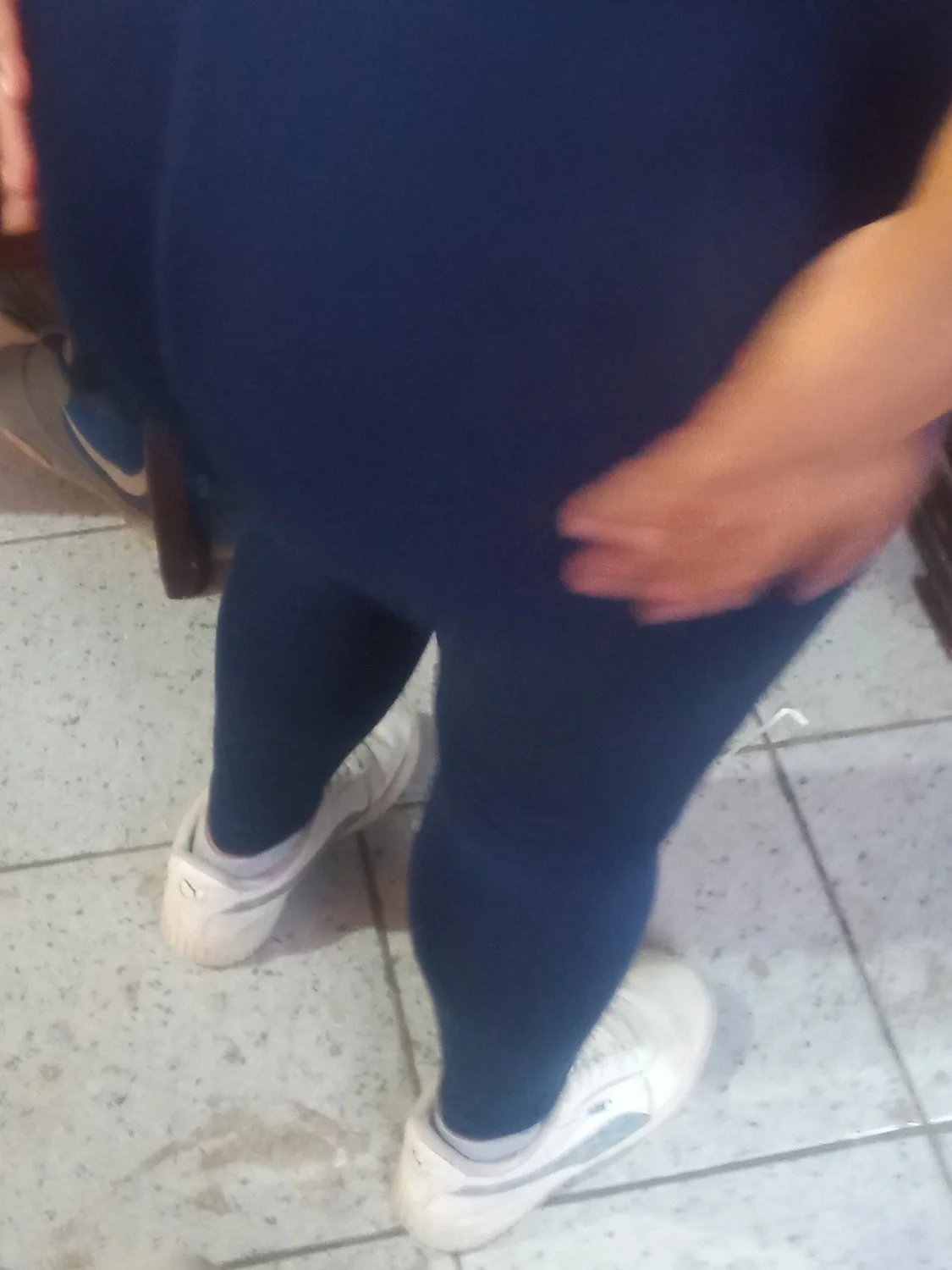 Mi hermana y mi prima las perritas de la casa image 10