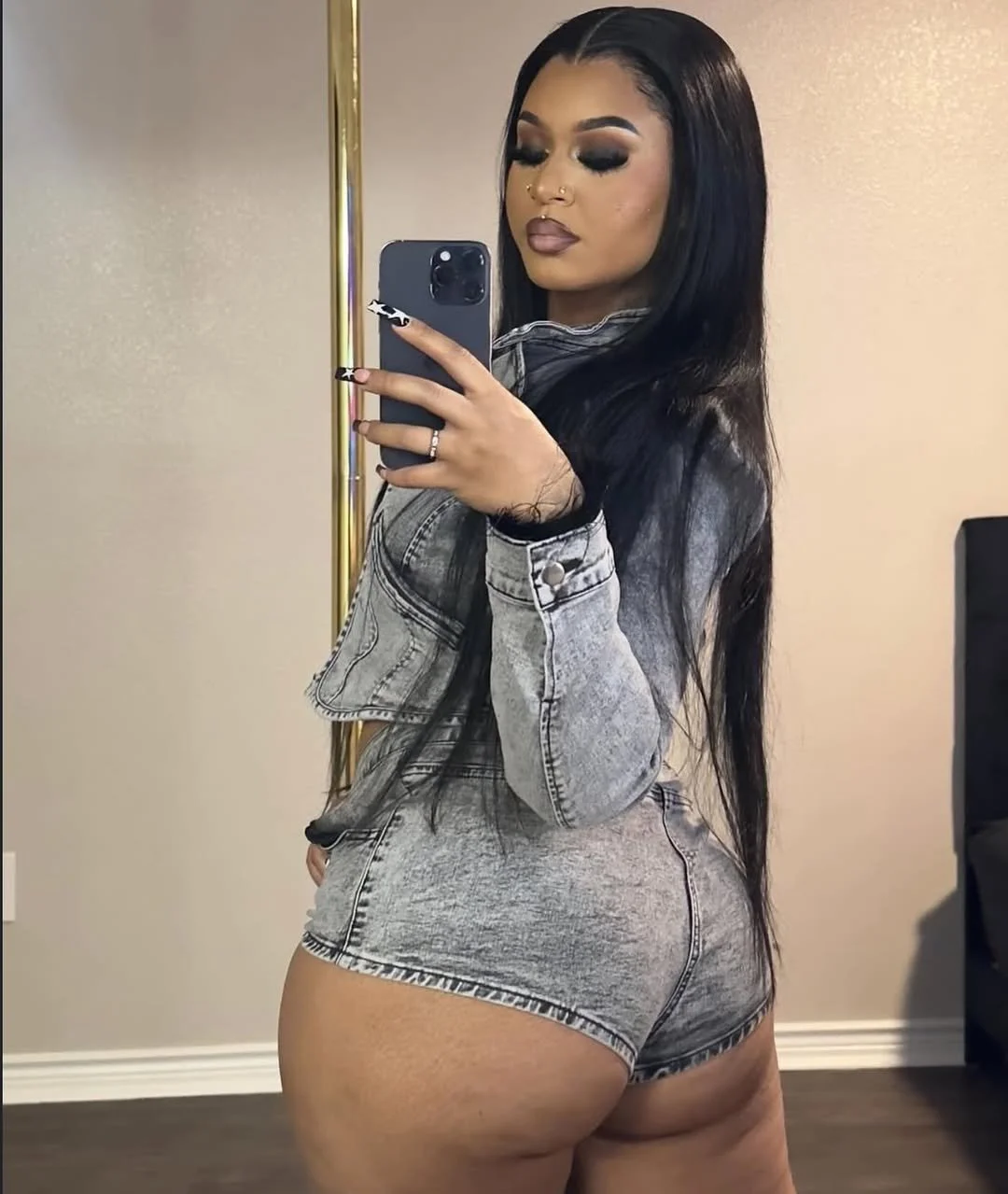 Thic Thicc Dymez image 13