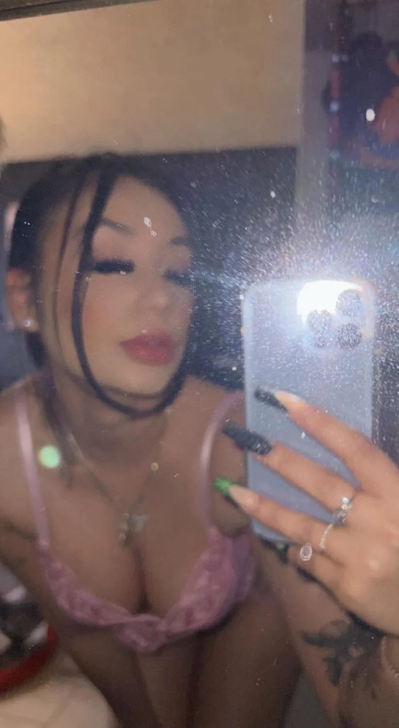 Pretty Fat Ass Latina image 3