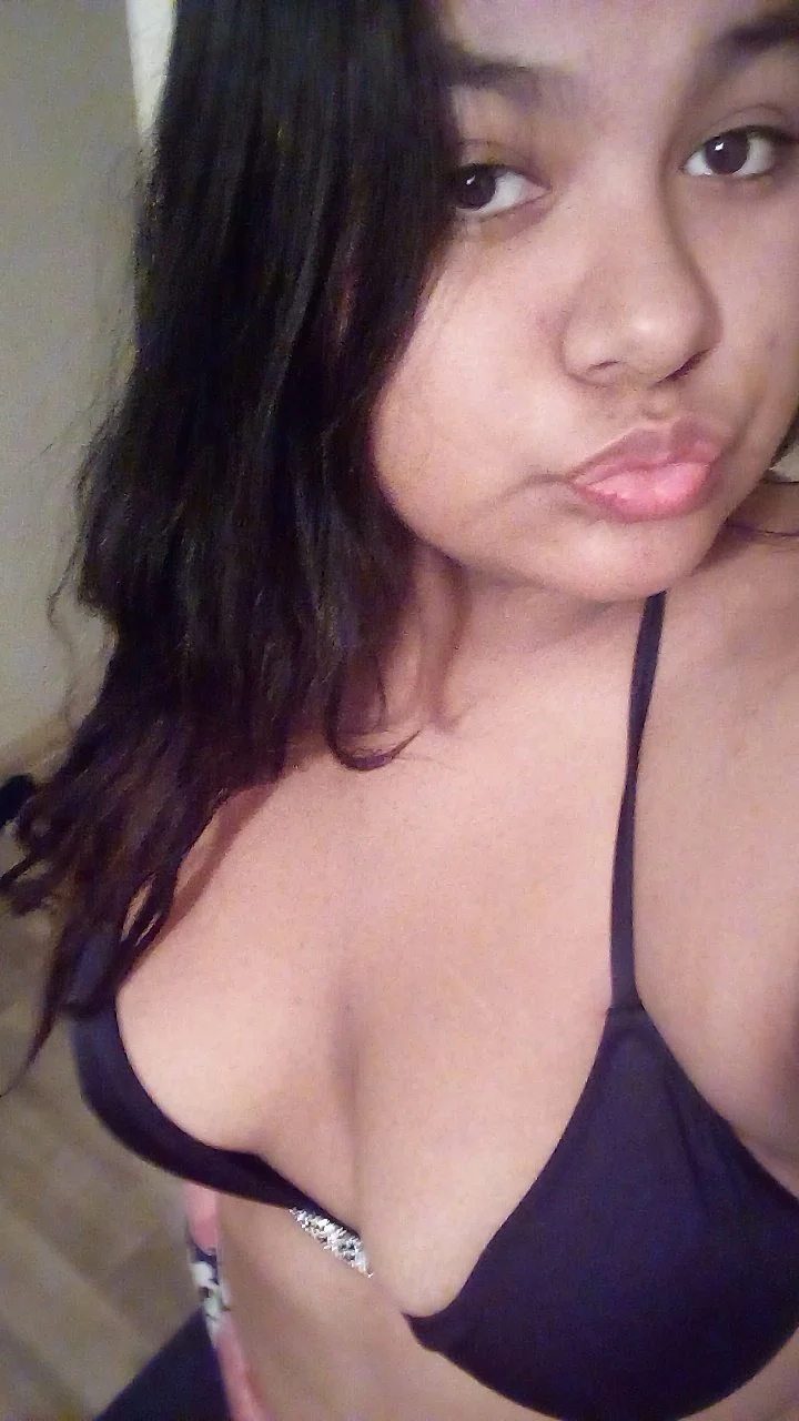 Latina Slut image 11