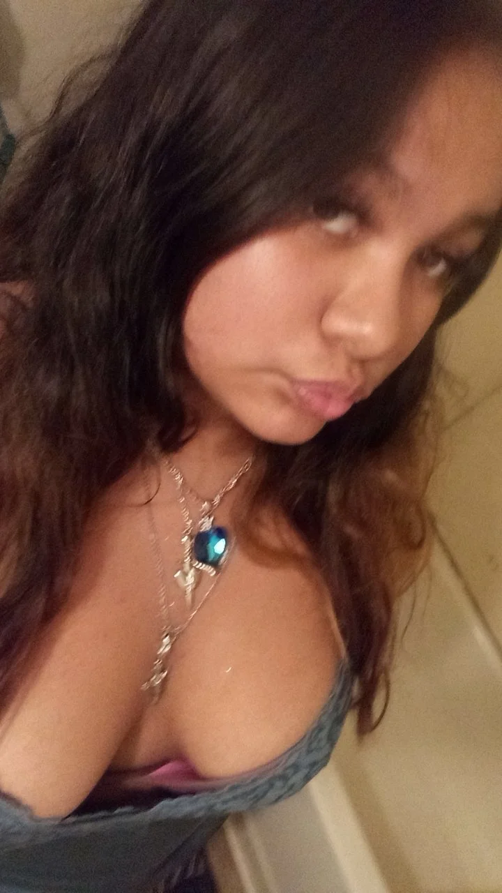 Latina Slut image 16