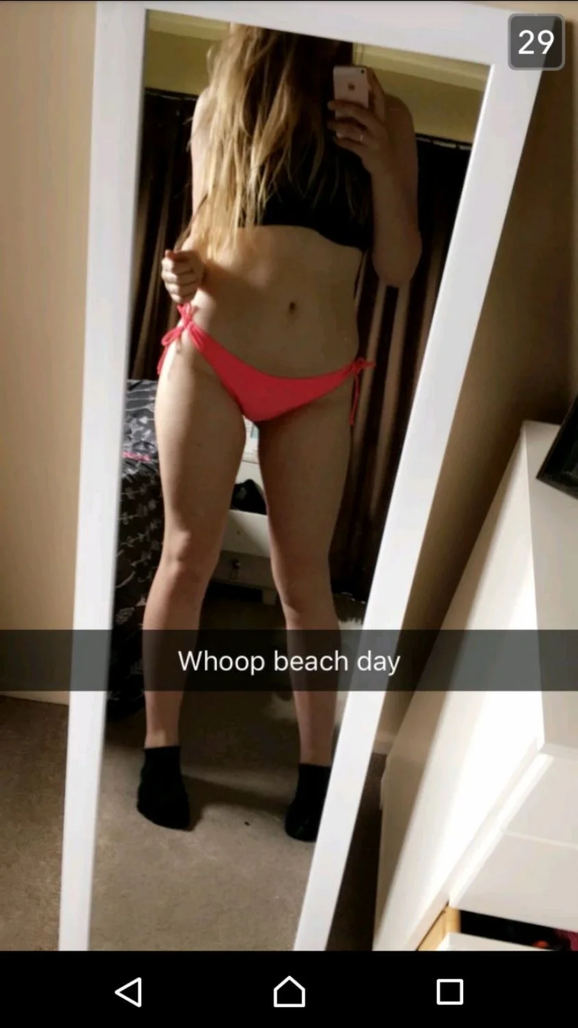 Australian slut Amy lost in IRL game image 3