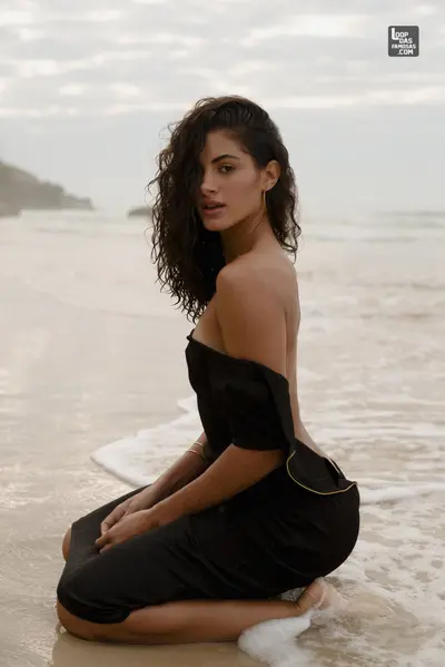 Letícia Salles cover image