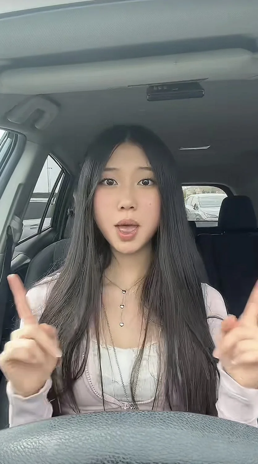Cute asian irl Nina image 2