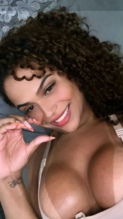 PAULINHA NUNES DE PASSO FUNDO - VICIADA EM PEGAR NEGÃO ROLUDO PRA SE DIVERTIR image 8