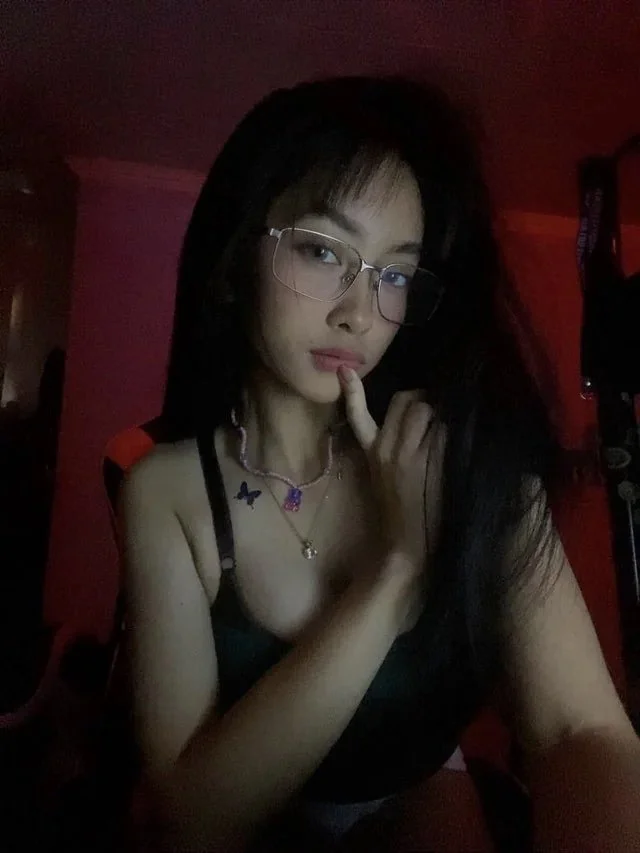 LITTLE ASIAN GIRL FINGERING PUSSY image 2