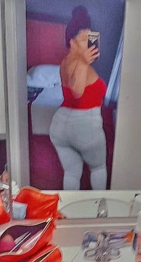 Pov: you went thru it mom or aunts phone. Madurita culona . Thick mature image 16