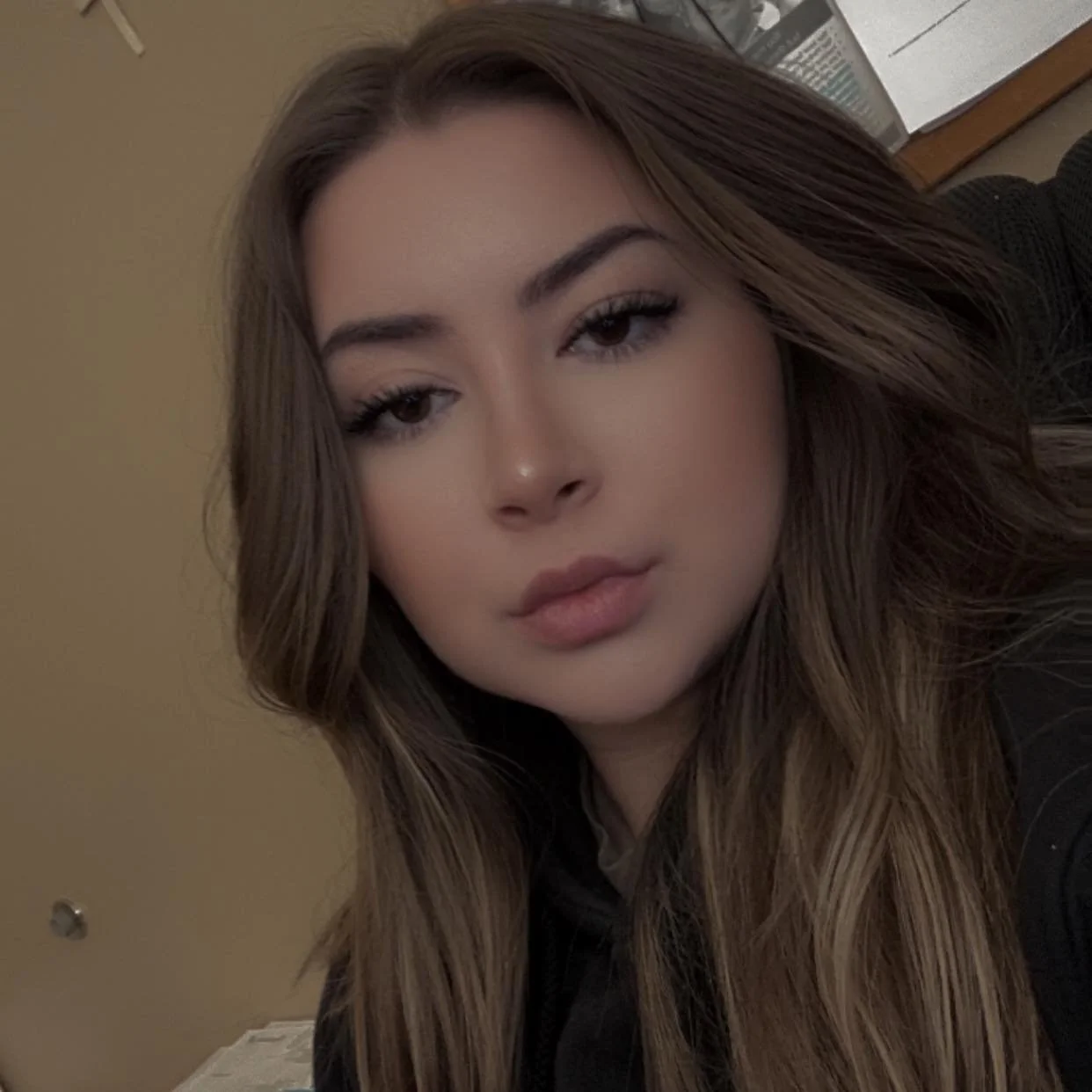 -my Latina wife booty pic + Snapchat add her- main image