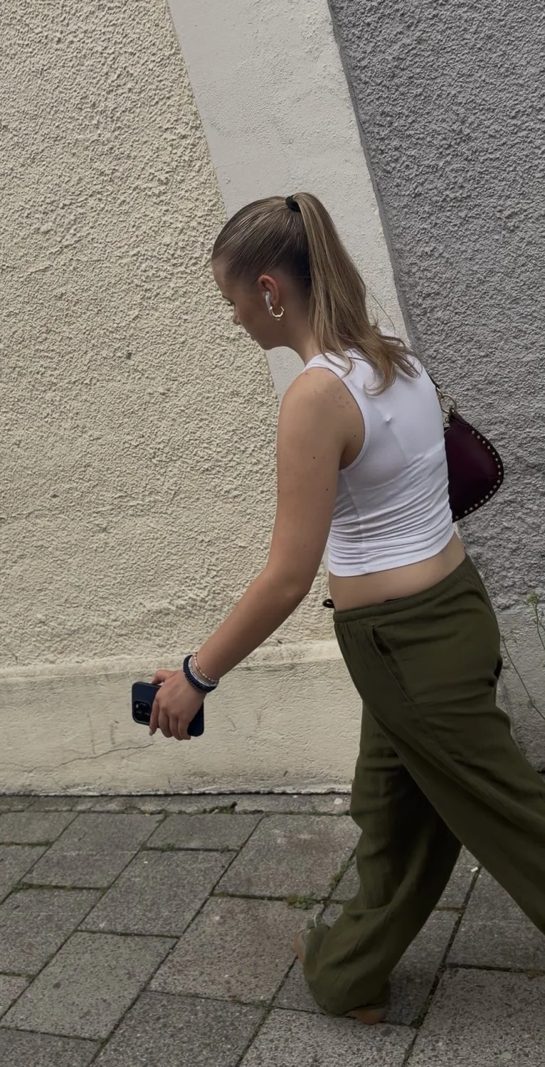 Deutsche Girls 2 image 4