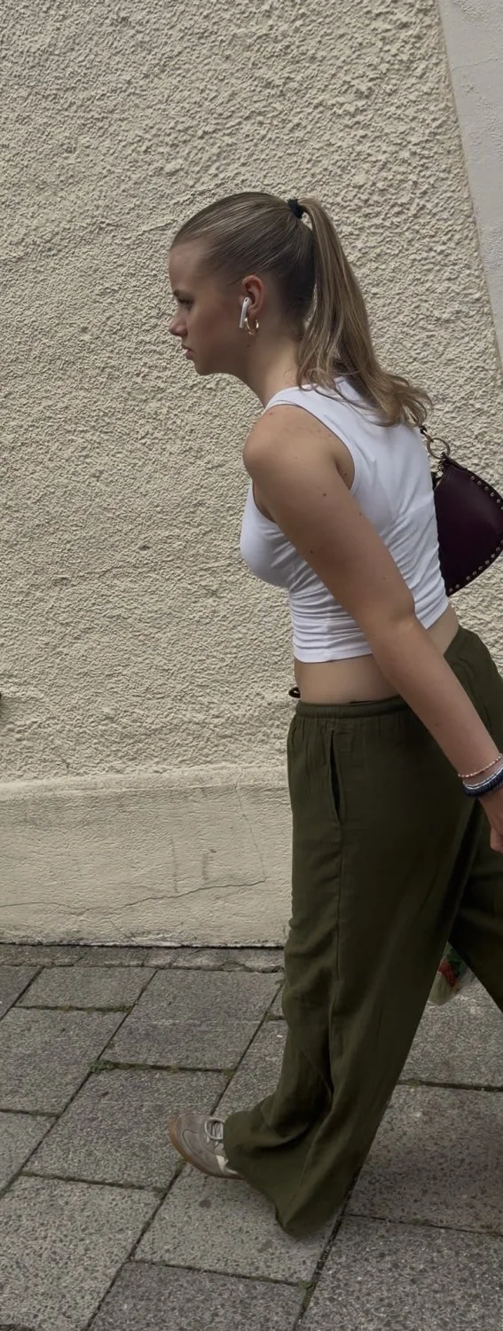 Deutsche Girls 2 image 6