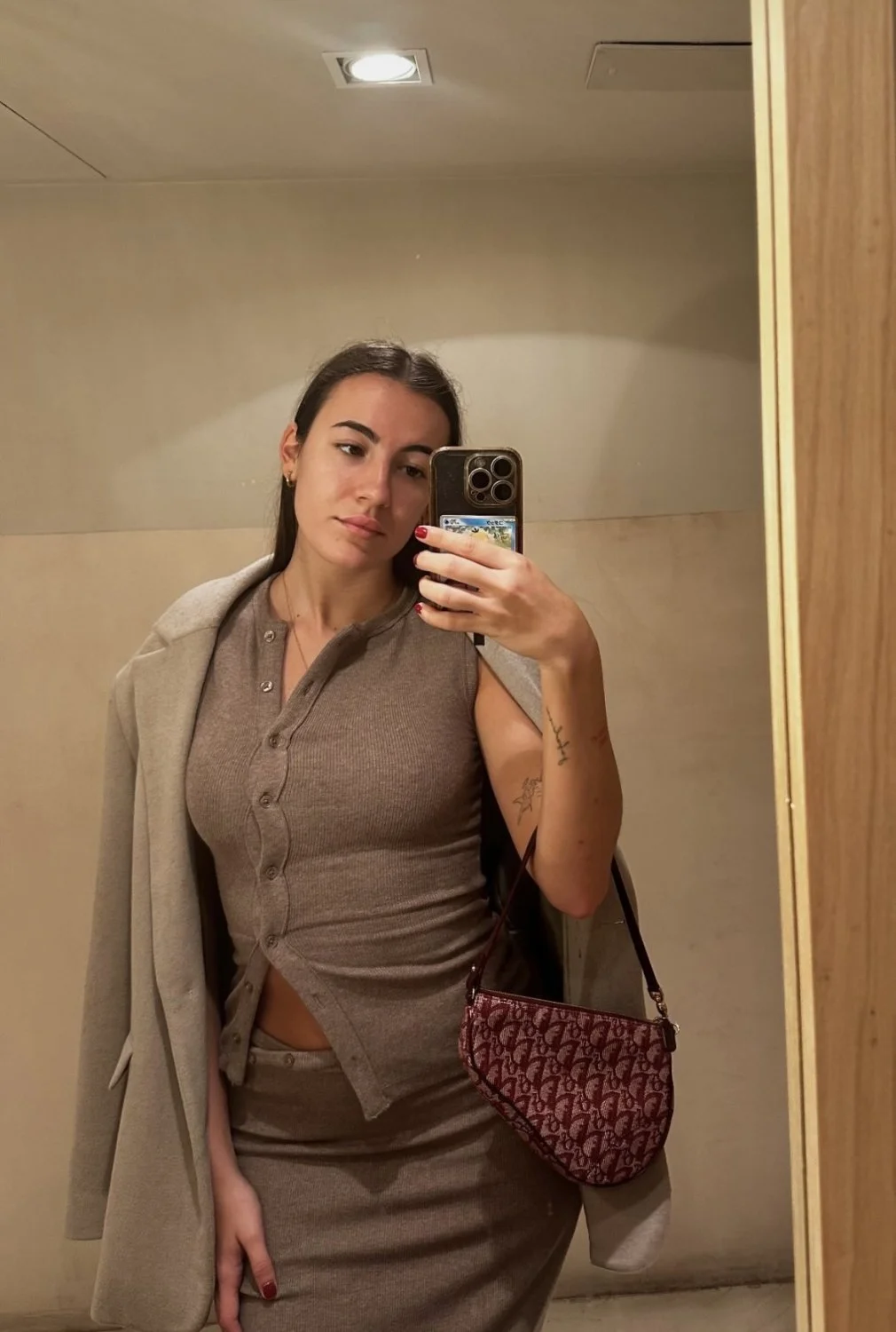 Spanish teen got gangbanged at 19 main image