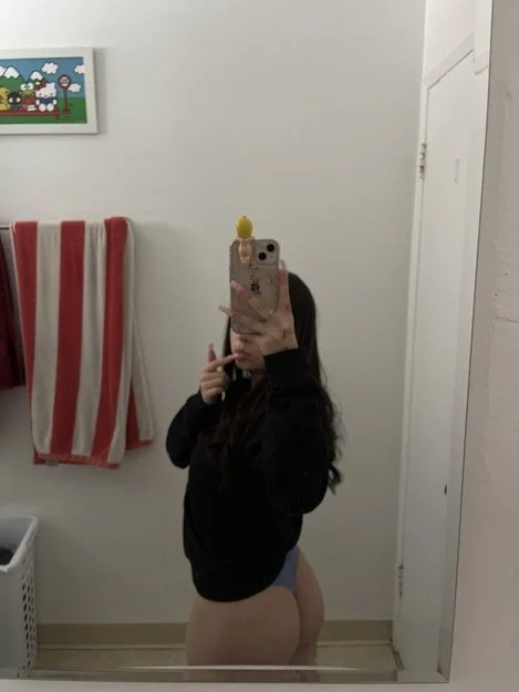 latina teen exposed image 3