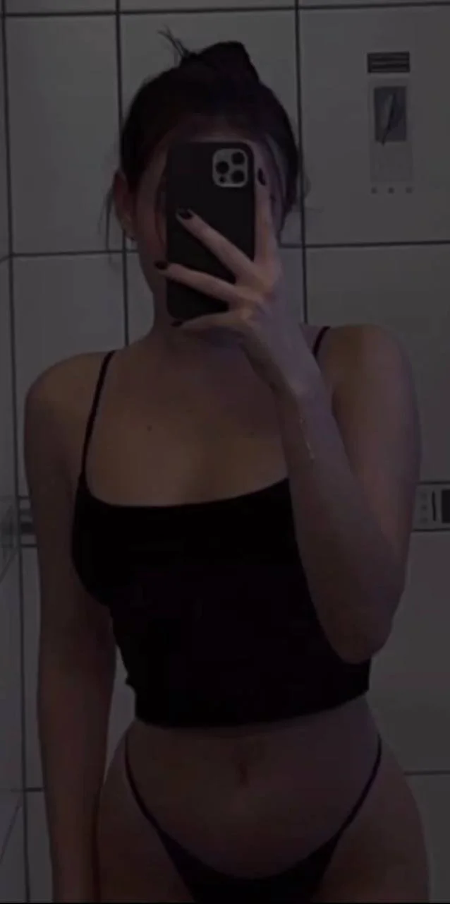 GF submitted to be exposed. Tele iamtallman to be next image 16