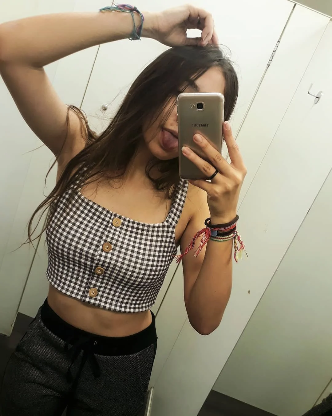 Namorada confiou mandando nudes e virou putinha de internet image 14