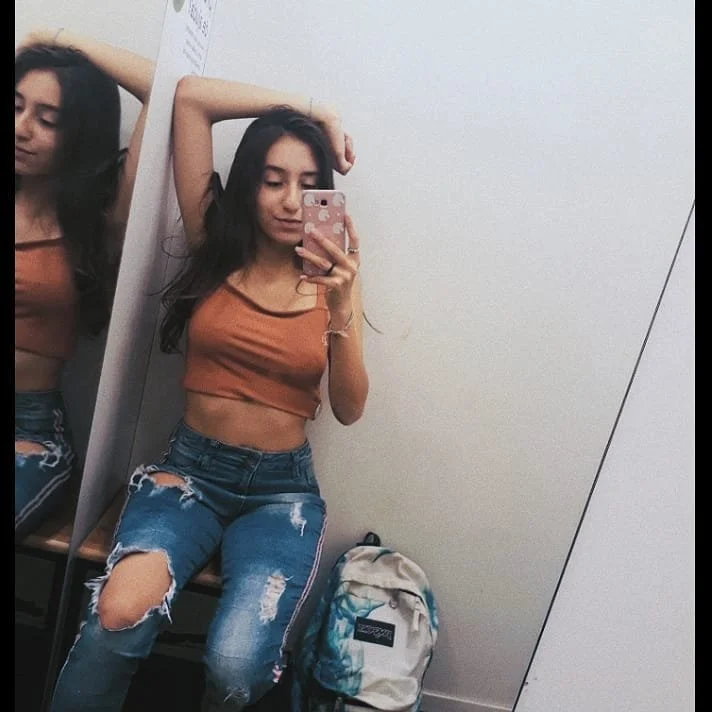 Namorada confiou mandando nudes e virou putinha de internet image 36