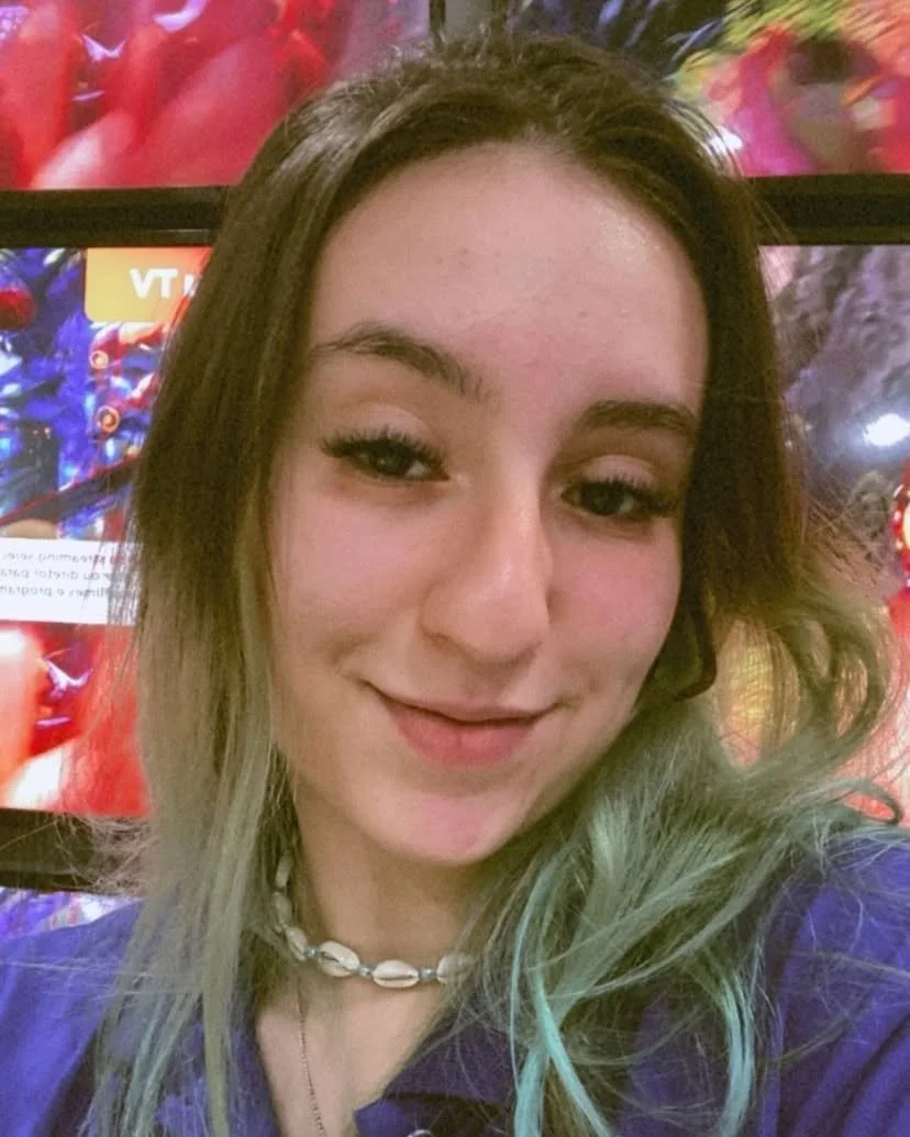 Namorada confiou mandando nudes e virou putinha de internet image 4