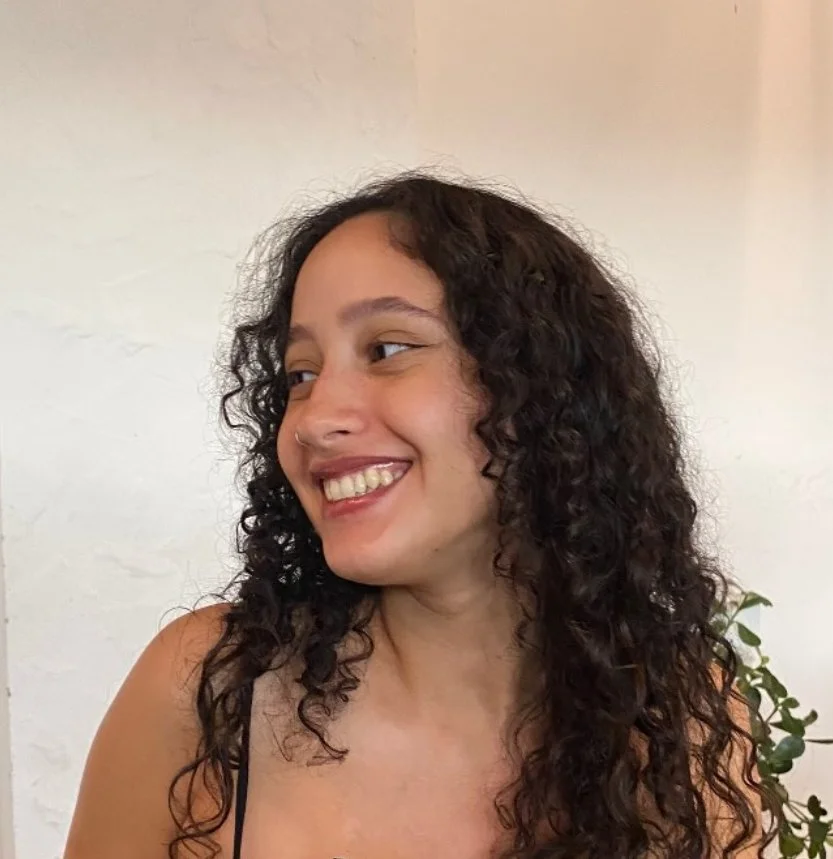 Ruth, a vadia que ama paus vazada pelo primo. image 2