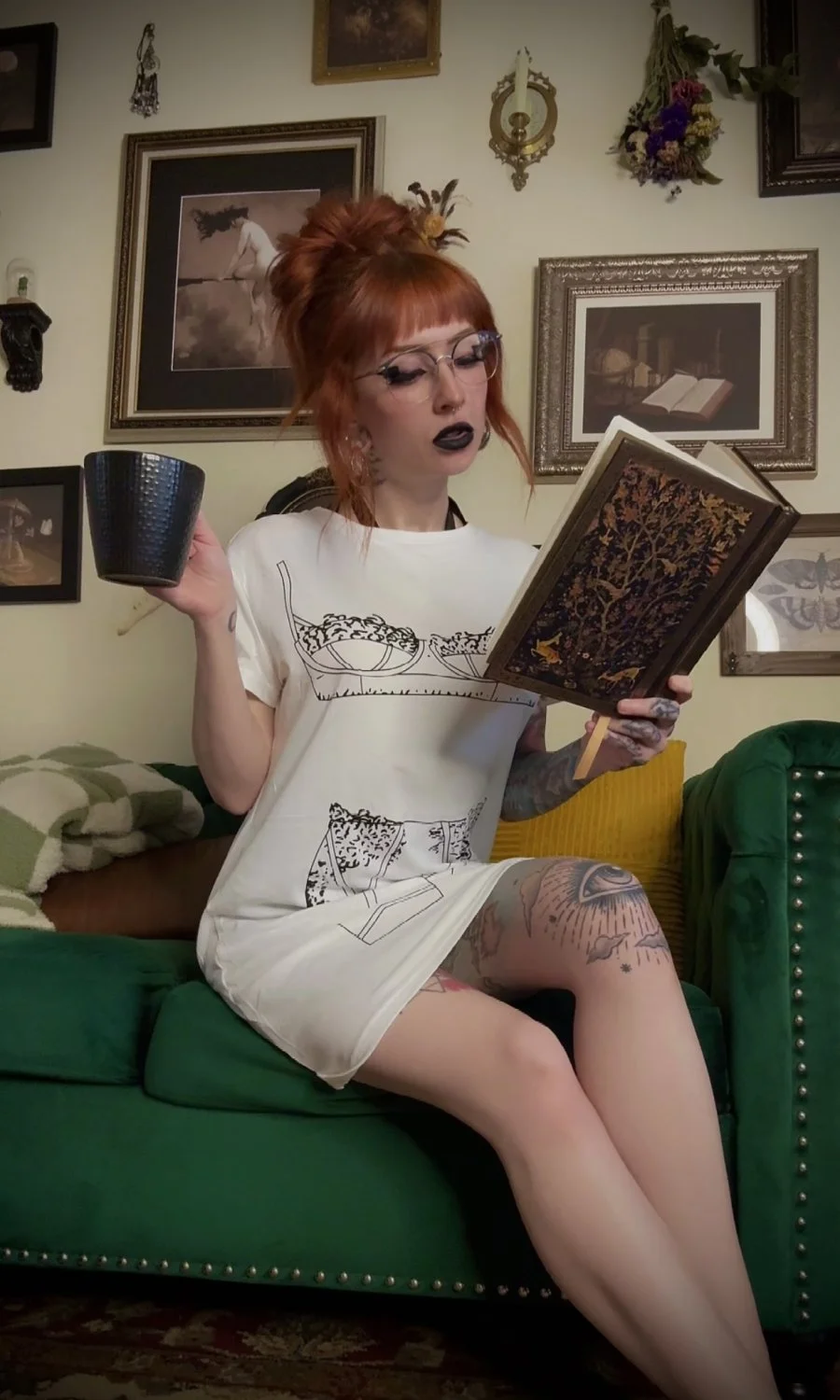 Spoil me with books and fancy tea image 2