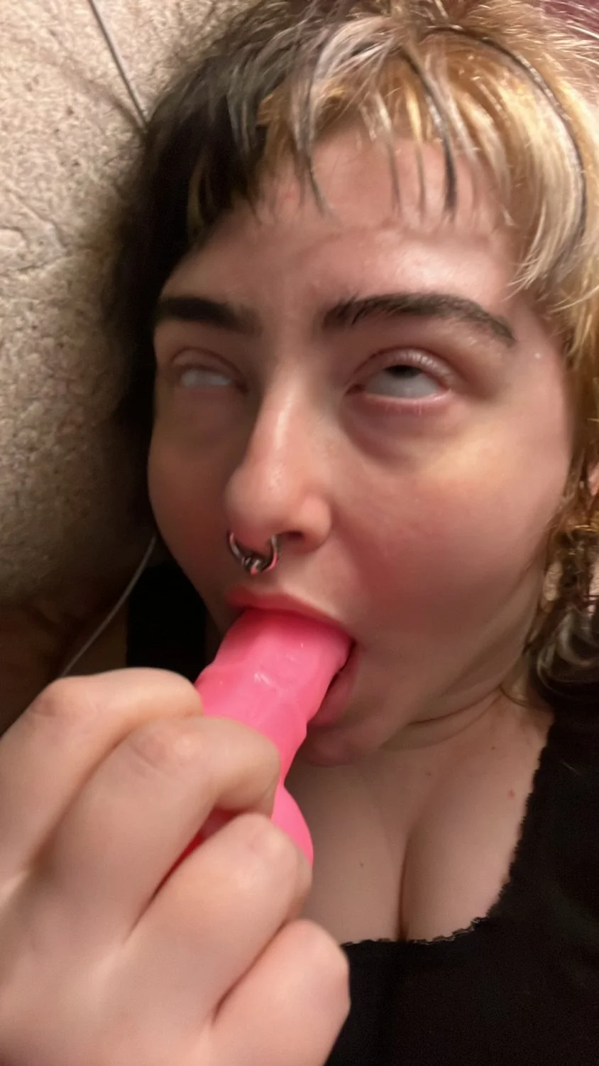 Hailee the idiot pawg bimbo clown loves humiliation and tasks image 10