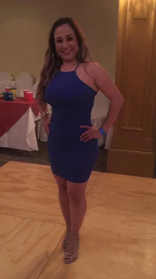 Señora Norma te cojo por el culo maldita puta madura junto con tus amigas image 2