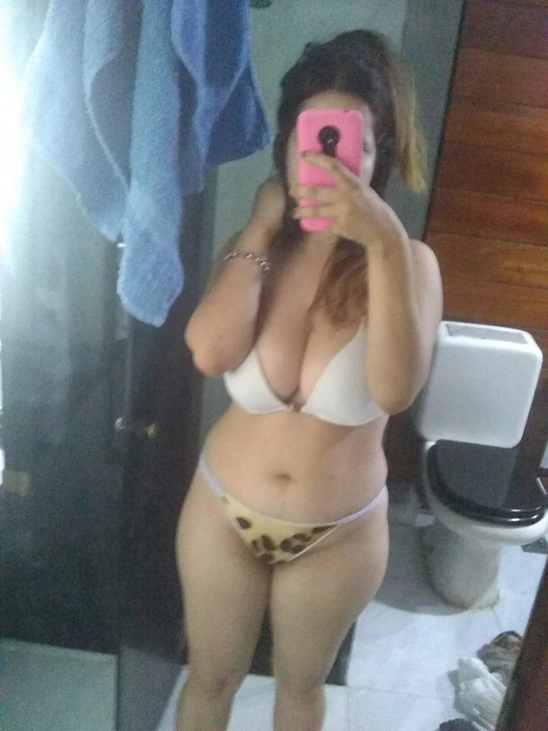 pendeja argenta putita le gusta mostrarse image 49