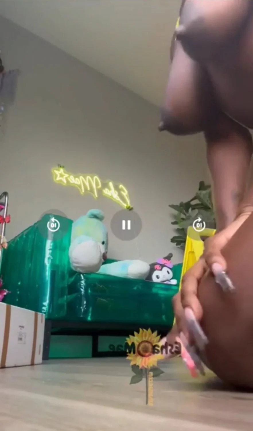 Ẽ$h@ M@ě is.. Slippery When Wet 💦💦💦 image 4