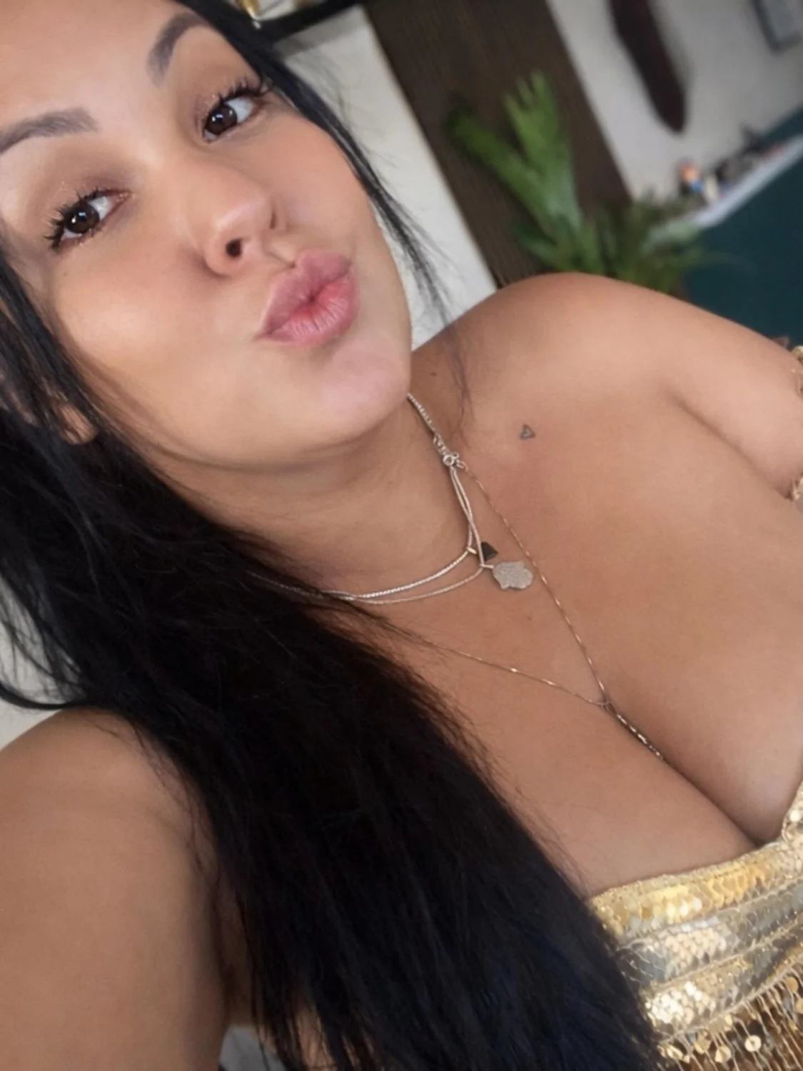 GORDA PUTA VICIADA EM PICA image 16