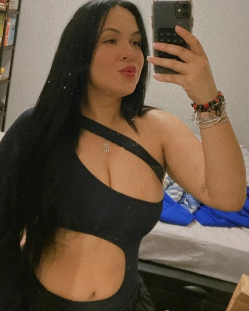 GORDA PUTA VICIADA EM PICA image 40