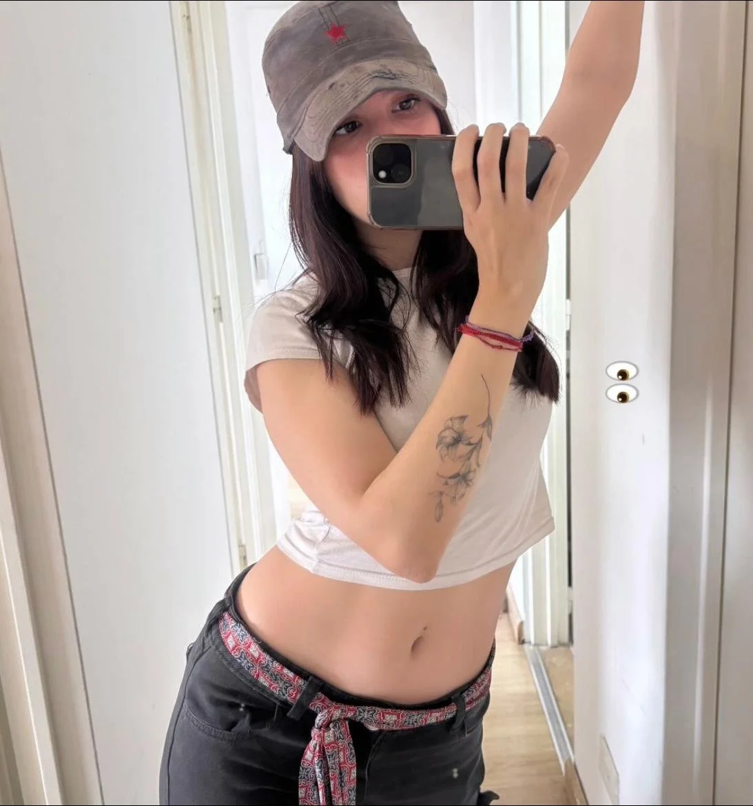 Dana de 21 años con un culo muy hermoso image 3