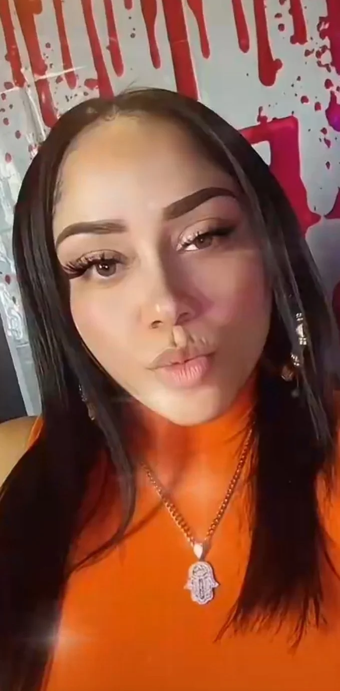 🇵🇷 thot showin titties & ass image 2