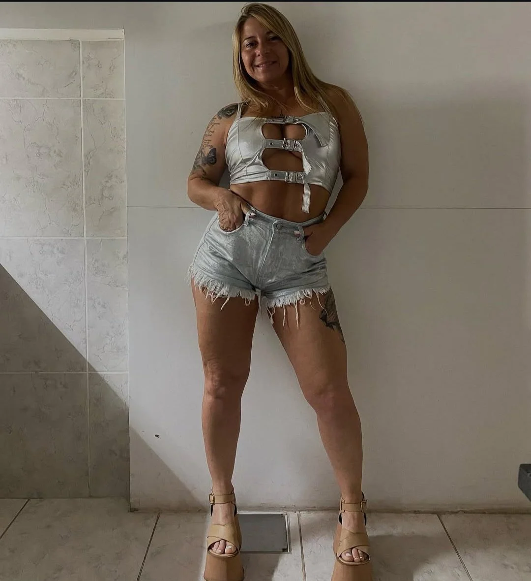 Romi Milf. main image