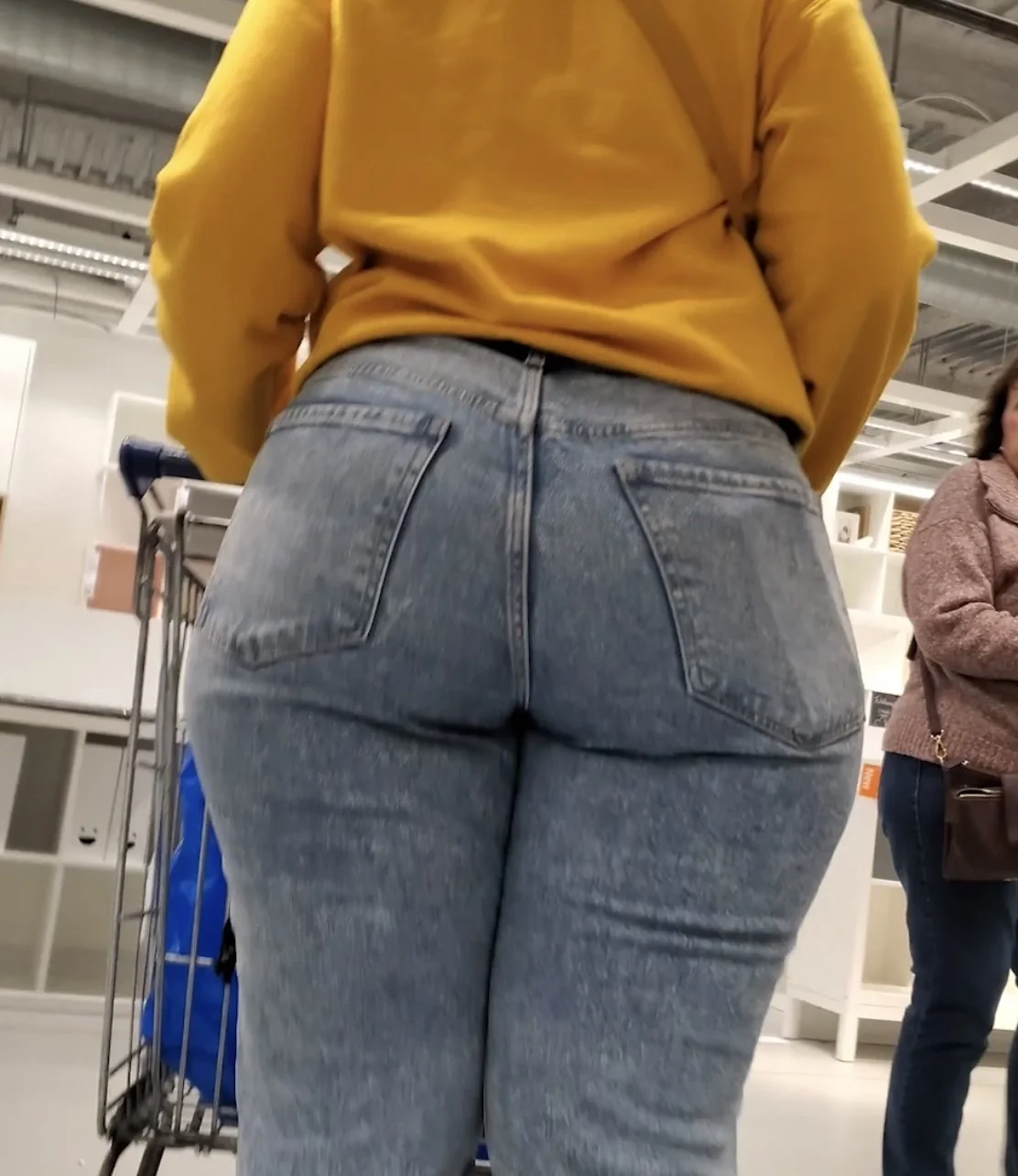 Hot Girls Perfect Ass in Jeans image 13
