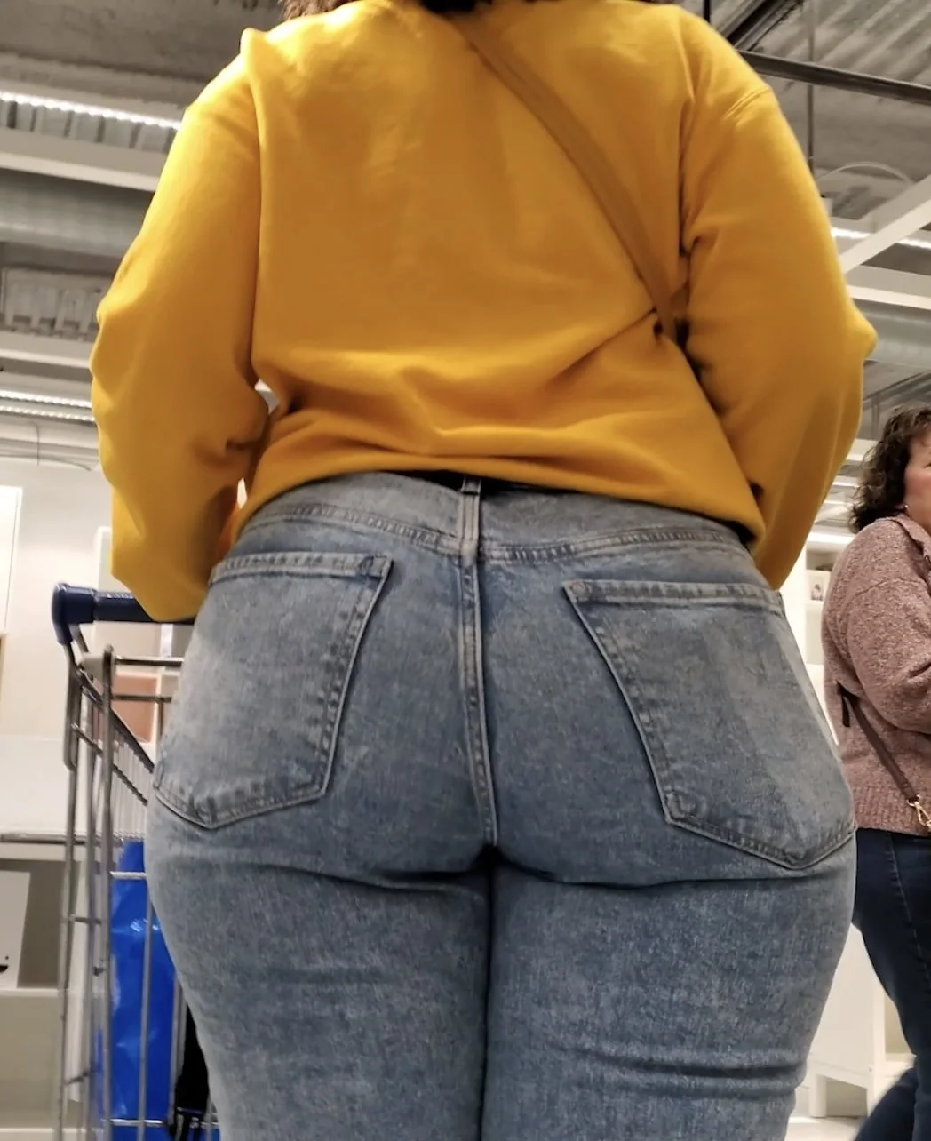 Hot Girls Perfect Ass in Jeans image 17