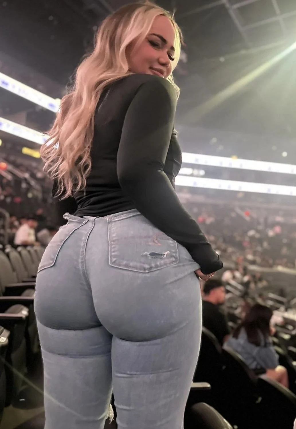 Hot Girls Perfect Ass in Jeans image 26