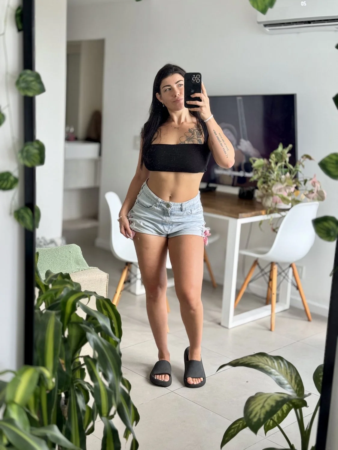 I love masturbating in front of the mirror while listening to exciting music. image 2