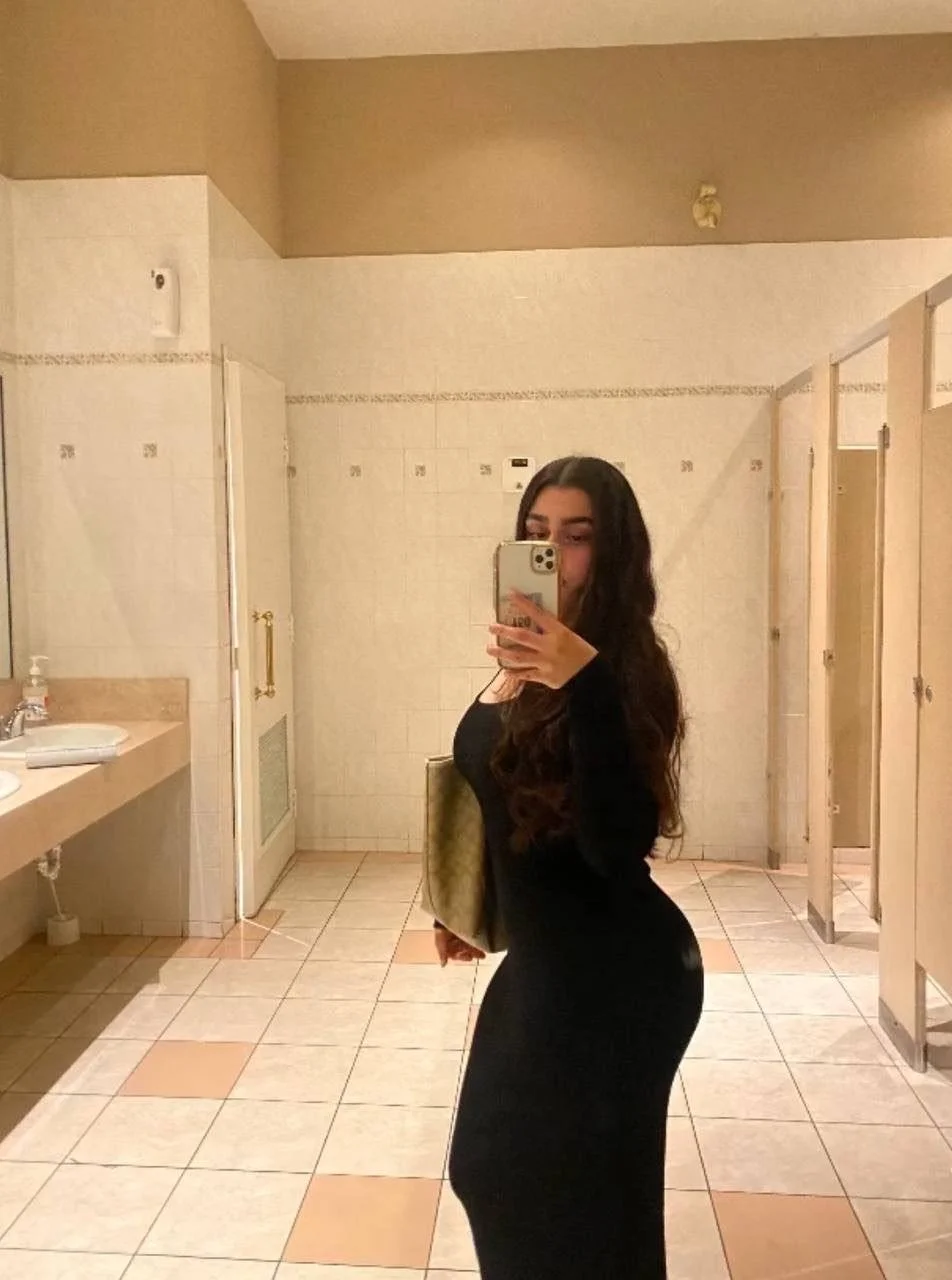 18 year old Arab with big tits and fat ass image 16