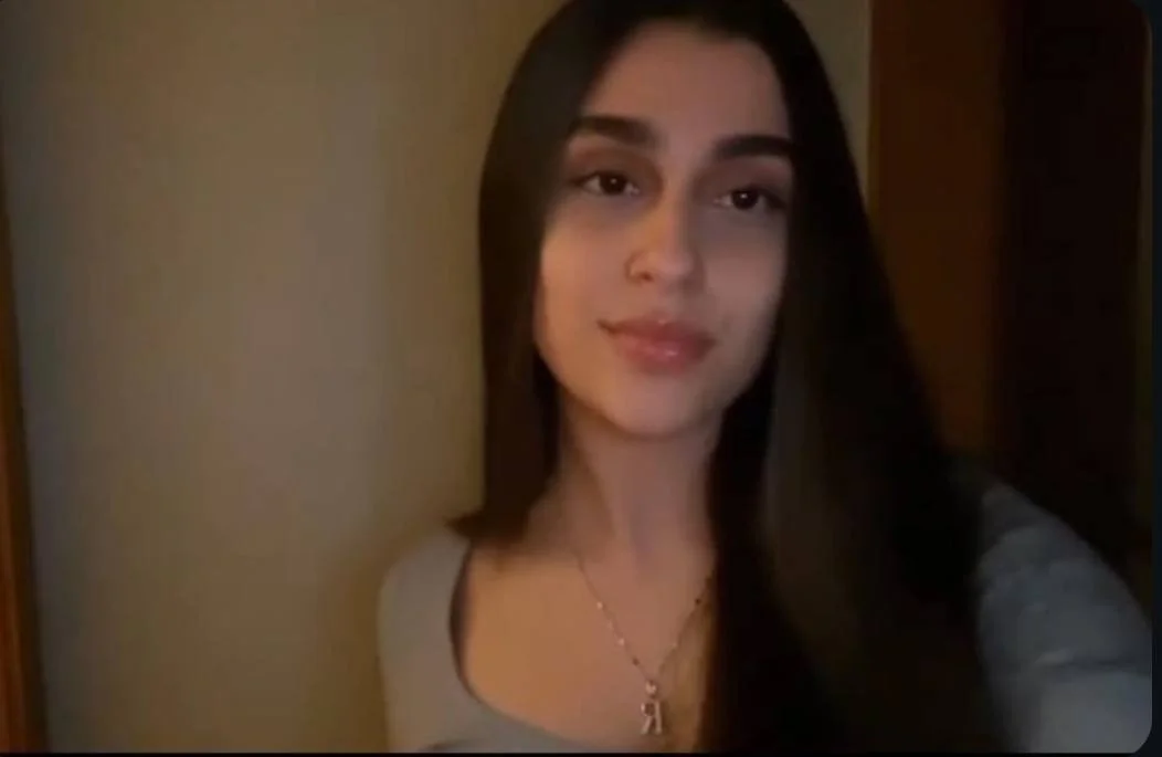 18 year old Arab with big tits and fat ass image 2